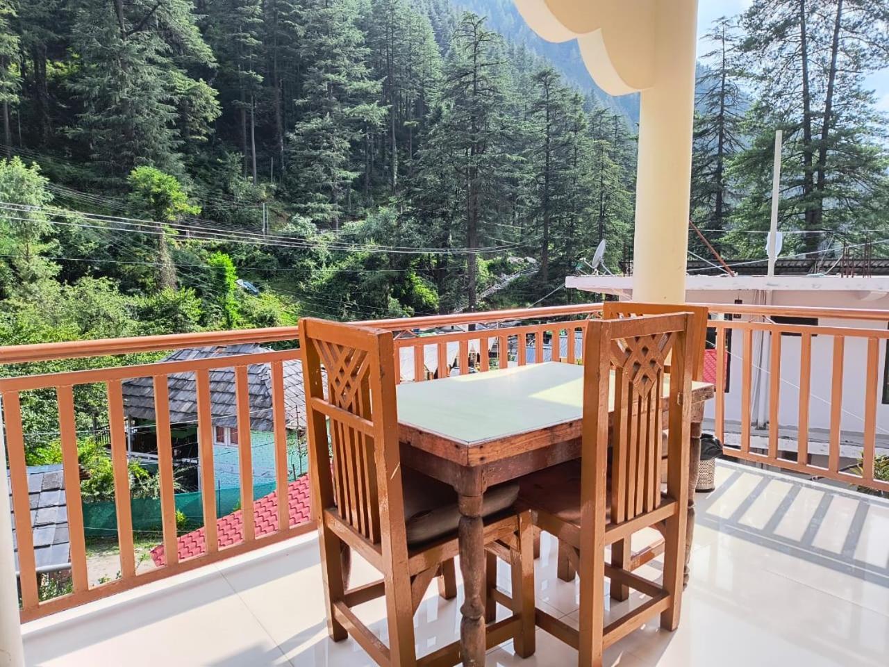 Hotel Purnima Riverside Kasol Exterior foto