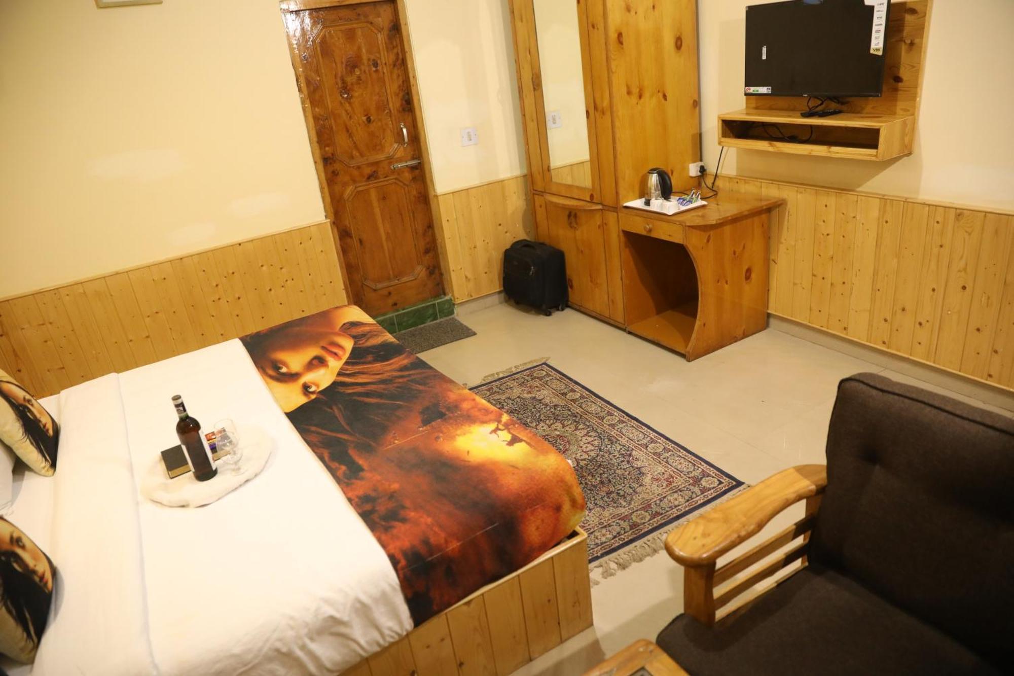 Hotel Purnima Riverside Kasol Exterior foto